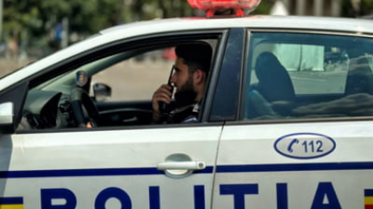 Incident la casa fraților Tate. Un muncitor care are grijă de proprietate a fost înjunghiat în braț. Agresorul a încercat să intre de două ori, deși nu avea dreptul