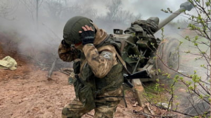 Rusia presează linia frontului în estul Ucrainei. Kremlinul are o „fereastră de patru luni” pentru o eventuală ofensivă decisivă