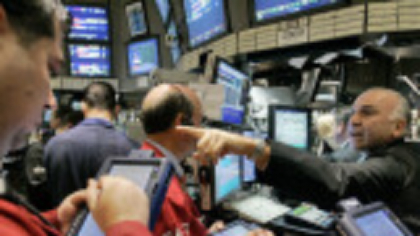Bursele europene şi moneda euro au scăzut după ce Trump a ameninţat că va impune tarife de 50%