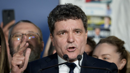 Nicușor Dan, siderat de sondajul care arată că românii au o părere bună despre Ceauşescu: „Când speranţele sunt înşelate ani la rând, nostalgia devine o reacţie firească”