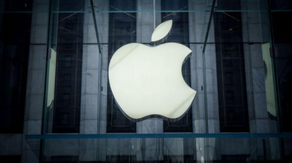 Apple riscă taxe vamale de 25% pentru iPhone-urile produse în afara SUA