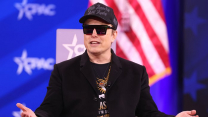 Tesla va încerca din nou să-i plătească lui Elon Musk un salariu istoric, după ce Curtea Supremă din Delaware a considerat suma de 56 de miliarde de dolari excesivă. „S-au comportat ca nişte slujitori supuşi unui stăpân arogant”