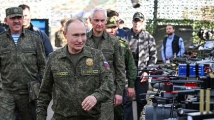 Bloggerii militari ruși râd de exercițiile militare ale lui Putin: „Un circ. Așa se atacă cowboy-ii”