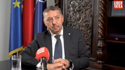 Cum va funcționa noul sistem de burse școlare. Daniel David: „Propun trei tipuri de burse”. Ce se întâmplă cu premiile olimpicilor