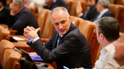 USR: „ANAF trebuie să combată marea evaziune fiscală, nu să pună poprire pe conturi pentru datorii de 1 leu!”