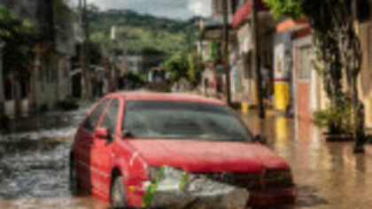 Bilanțul ploilor torențiale din Mexic a crescut la 64 de morți. Alte 65 de persoane aunt date dispărute. GALERIE FOTO