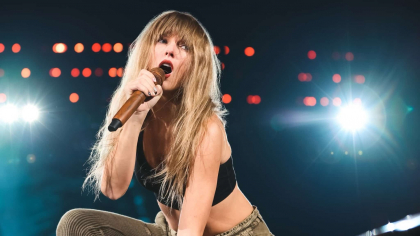 Look de aproape 3.750$! Taylor Swift și Travis Kelce, prezenți la petrecerea de ziua lui Patrick Mahomes