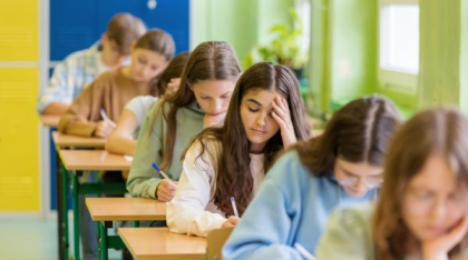 Ministrul Educației ar vrea ca elevii să susțină mai multe probe la Evaluarea Națională: „Corect e să evaluăm toate competențele-cheie”