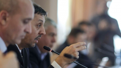Daniel David: În zona educaţiei nu avem de dat oameni afară, noi avem de angajat oameni