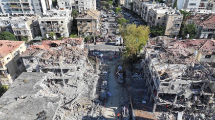 Cel mai dur val de atacuri de până acum asupra Israelului. Bilanţul celei de-a patra zi de conflict: Peste 224 civili iranieni au fost ucişi şi 23 de civili israelieni.