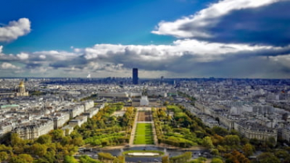 O mare capitală europeană ia măsuri drastice pentru protejarea populației de temperaturile care ar putea ajunge și la 50 de grade. Investiții de sute de milioane de euro