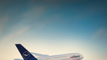 Un avion cu 205 de persoane la bord a zburat 10 minute fără pilot și copilot