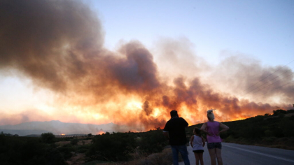 Risc sporit de incendii în Grecia. MAE, avertisment și informări pentru românii care merg în Republica Elenă