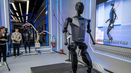Un robot umanoid cu inteligență artificială a devenit agresiv în timpul unei demonstrații publice, în China