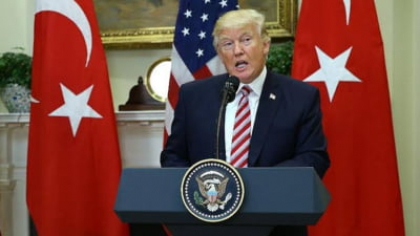Banii Kremlinului, cheia spre pace? Trump, față în față cu o alegere istorică