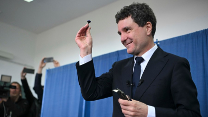 Politolog: „Dan are nevoie de măcar jumătate de milion de voturi în România pentru a recupera decalajul”
