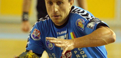 Naționala masculină de handbal a României are un selecționer scandalagiu. Federația l-a suspendat, după ce a sărit la bătaie