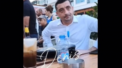 George Simion, la terasă în Cipru, în timp ce AUR organiza o "revoluție" în țară: "Poporul țipă, iar el e la șpriț" VIDEO