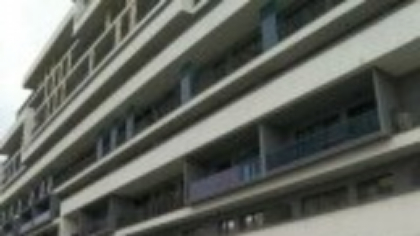 Constructorul unui bloc din Brașov taie lumina locatarilor care refuză să-i dea mai mulți bani. ”Am plătit de teamă”
