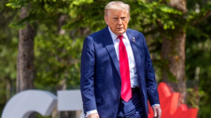Donald Trump cere „capitularea necondiționată” a Iranului și avertizează că știe unde se ascunde Ali Khamenei: „Nu îl vom ucide încă”