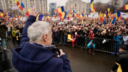 Călin Georgescu este așteptat de simpatizanți la Judecătoria Sectorului 1, unde află dacă va fi arestat preventiv