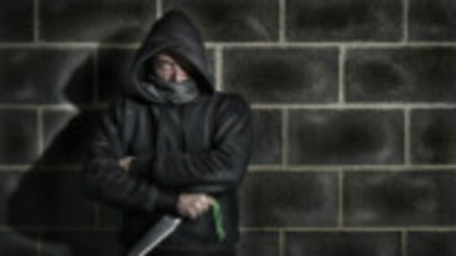 Un poștaș și-a decapitat prietena de doar 21 de ani și a încercat să îi taie cadavrul. Ce mesaj i-a trimis mamei victimei