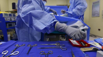 Premieră medicală în România. Ce aduce nou implantul cohlear inteligent pentru copiii cu deficiențe de auz