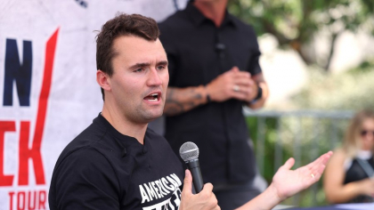 Cum se desfășoară înmormântarea lui Charlie Kirk. Donald Trump și JD Vance participă la ceremonia fastuoasă din Arizona