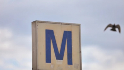Incendiu la metrou, între stațiile Gorjului și Lujerului. Mai multe persoane au fost evacuate