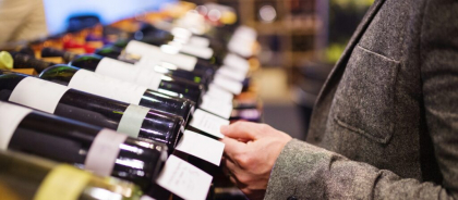 Taxa pe vin loveşte viticultura românească. Producători: Riscăm falimente în lanţ şi scumpiri masive