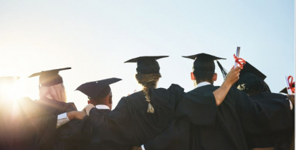 Dezbaterea candidaților în fața studenților a picat