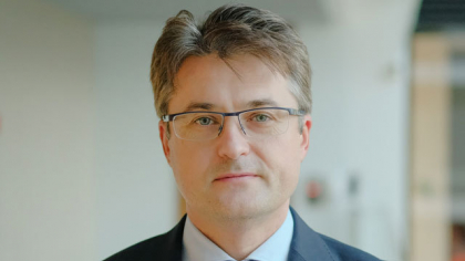 Industria de outsourcing, cu peste 200.000 de angajaţi pe piaţa locală, avertizează: Noua taxă pe afiliaţi poate duce la scăderea competitivităţii industriei, efectul anticipat este creşterea cotei efective de impozitare