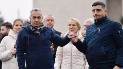 Călin Georgescu îi face campanie lui George Simion fără a-i rosti numele: „Faceți acum pasul în credință”