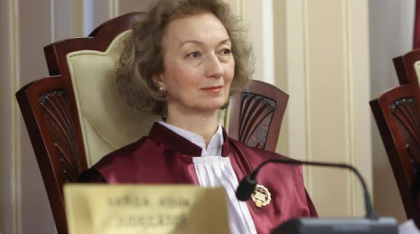 Simina Tănăsescu este noul președinte al CCR. Aceasta a fost consiliera lui Iohannis, cel care a și numit-o la Curte în 2019