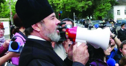 Cum va răspunde statul român solicitărilor Mitropoliei Basarabiei? Cum rezolvă România problema clericilor rusofili, cetățeni români?