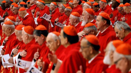 Curiosul caz al cardinalului care a „întinerit” peste noapte cu câteva luni, fix cât îi trebuia ca să poată participa la conclav