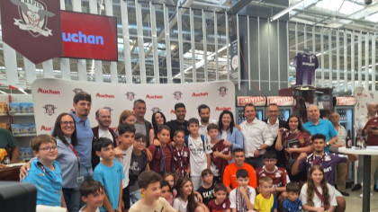 Berea Griviţa „1923 Un Mit”, lansată oficial în magazinul Auchan Crângaşi. „Acest produs s-a născut din pasiune şi tradiţie. Tot în atelierele Griviţa s-a născut şi clubul Rapid în 1923, iar după 100 de ani suntem iarăşi împreună”