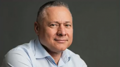 Bursă: Mihai Marcu, CEO MedLife, a vândut 2 milioane de acţiuni pentru 13,5 milioane de lei. Cumpărători, investitorii de la Bursa de Valori