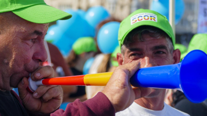 (Fotoreportaj) Funcționarii publici: Opriți abuzul!