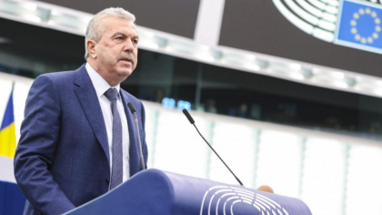 Dan Nica cere, în plenul Parlamentului European, corectarea dezechilibrelor din UE privind facturile la curent. ”Românii plătesc de patru ori mai mult la energie decât alți europeni. Ce fel de piață unică este aceasta?”