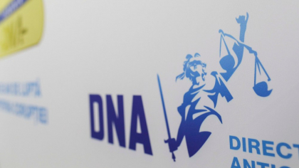 Inspector ANAF, acuzat de DNA de trafic de influență și divulgare de informații confidențiale