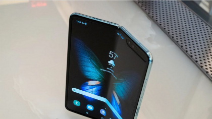 Samsung Galaxy Z Fold 7, tot mai aproape: primele imagini neoficiale arată un design mai subțire și elegant