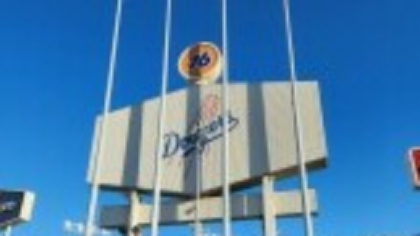 LA Dodgers, una dintre cele mai iubite echipe de baseball din SUA, donează un milion de dolari familiilor de imigranți