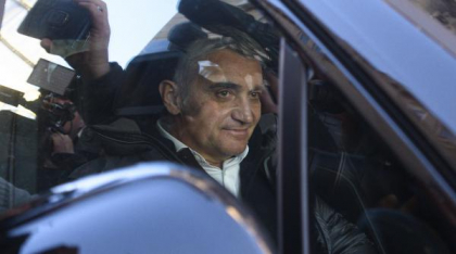 Vlad Oprea, primarul din Sinaia, a ajuns în arest, după ce a acuzat o criză cardiacă și a fost dus la spital. Medicii nu l-au internat