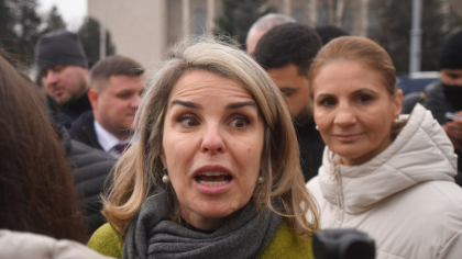 Cristela Georgescu, deranjată de fani: „Evitați să cântați în fața porții, să bateți în gard și să strigați insistent”