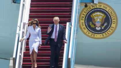 Incident în spațiul aerian al  SUA înainte de vizita lui Donald Trump în Marea Britanie. Controlorul de trafic: „Lasă iPad-ul și fii atent!”