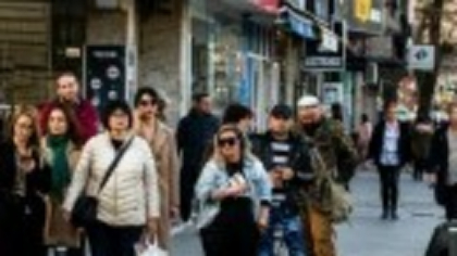 Economia României, la un pas de criză. Țara noastră s-ar putea împrumuta tot mai greu din străinătate, avertizează experții