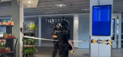 Focuri de armă într-unul dintre cele mai mari centre comerciale din Oslo. O persoană a fost împușcată, atacatorul a fugit