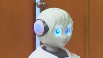 O universitate particulară din România a inaugurat primul centru de inteligență artificială din țară. „Trebuie să ne adaptăm vremurilor”