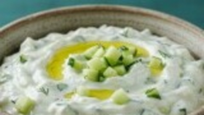 Tzatziki – rețeta autentică. Cum să faci sosul exact ca în Grecia
